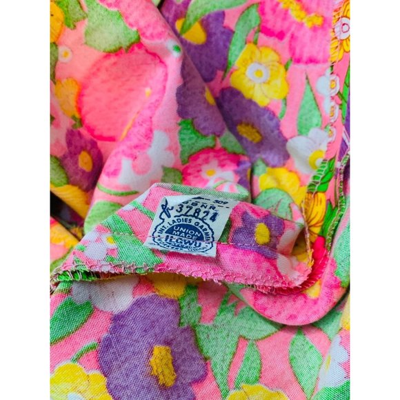 Vintage 1960s Neon Deadstock Pink Floral Print High Waist Shorts | W 25 - Picture 7 of 10